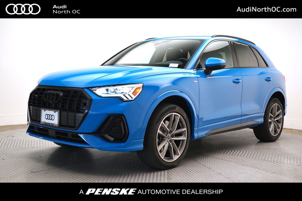 Thumbnail: 2023 Audi Q3 - 1