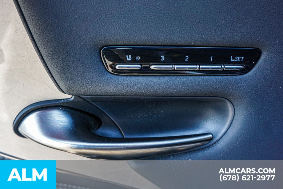 Used 2022 Black Lexus 500 Base image 53