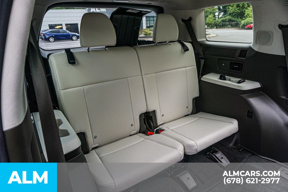 Used 2025 Gray Hyundai Calligraphy image 22