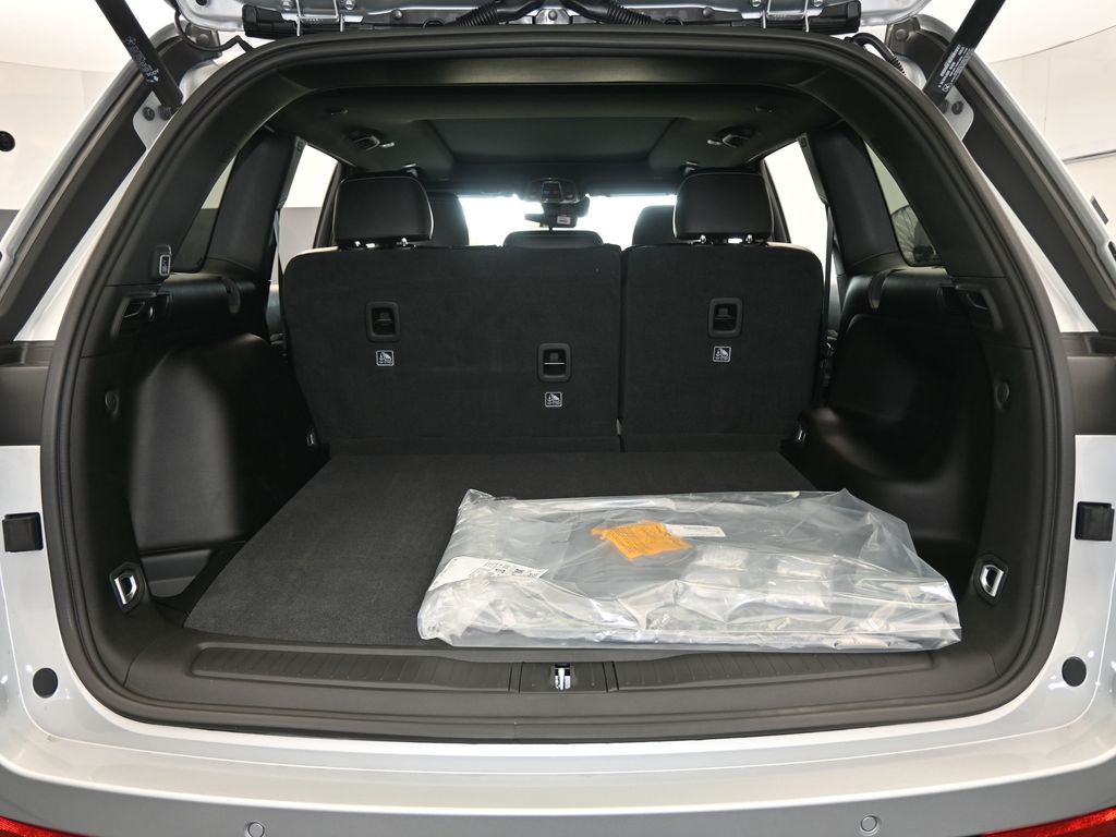 New 2025 Silver Zynith Jeep Limited image 34