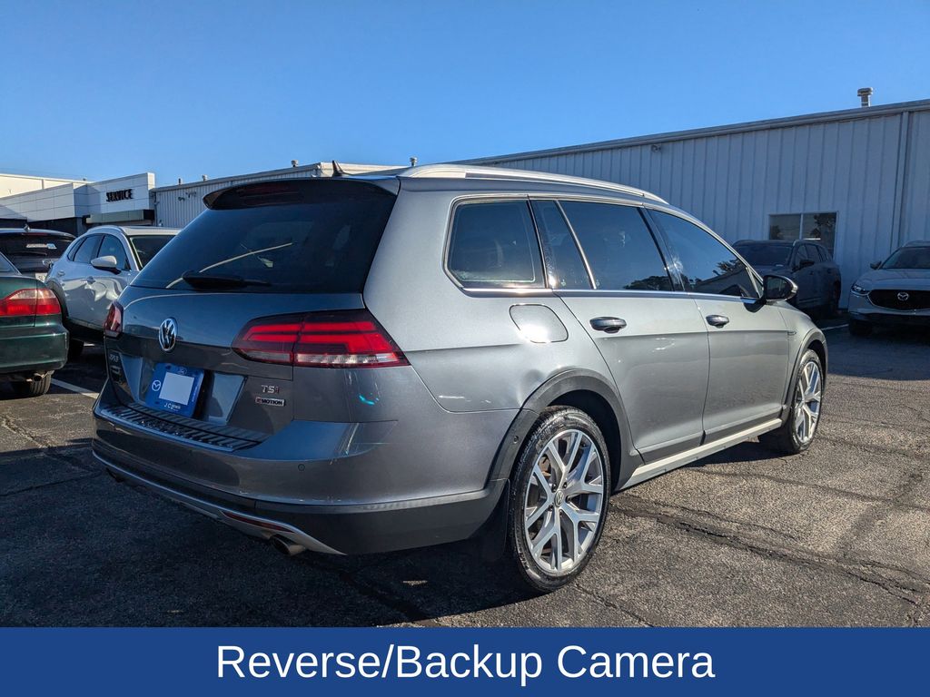 2018 Volkswagen Golf Alltrack TSI S