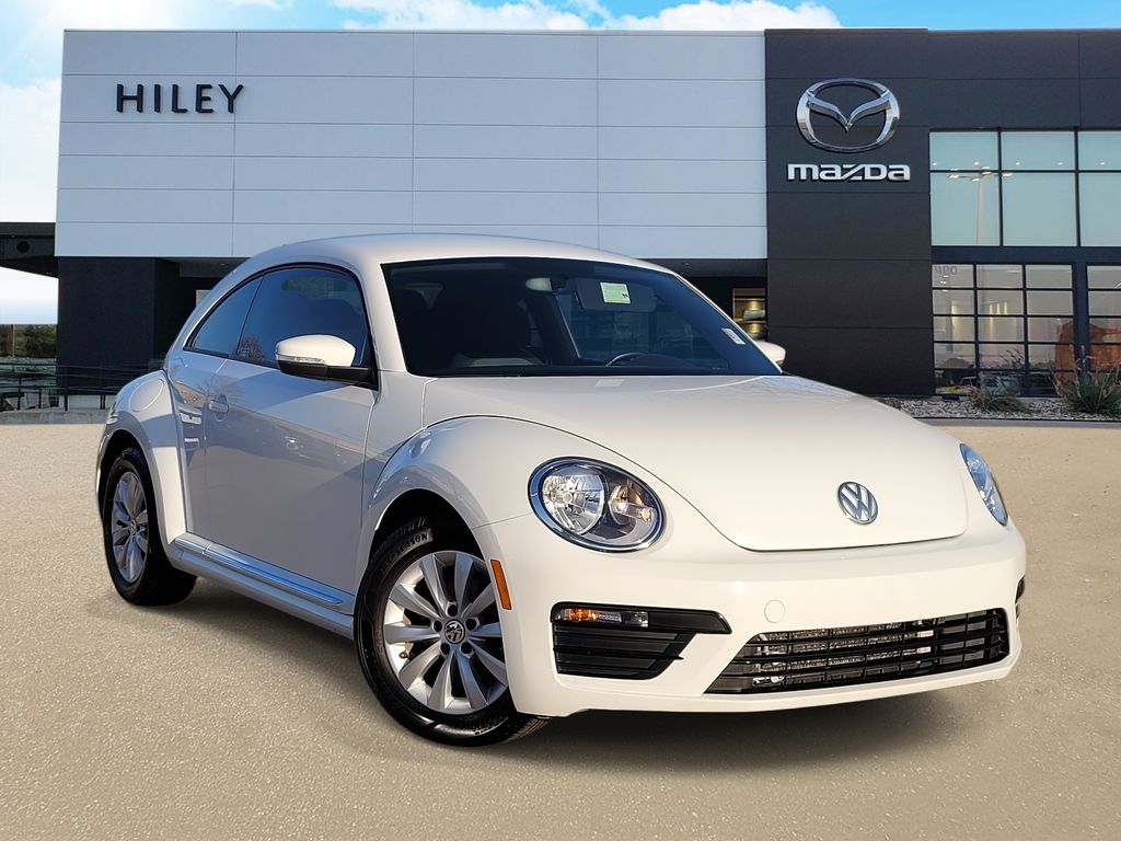 2019 Volkswagen Beetle 2.0T S Hatchback FWD