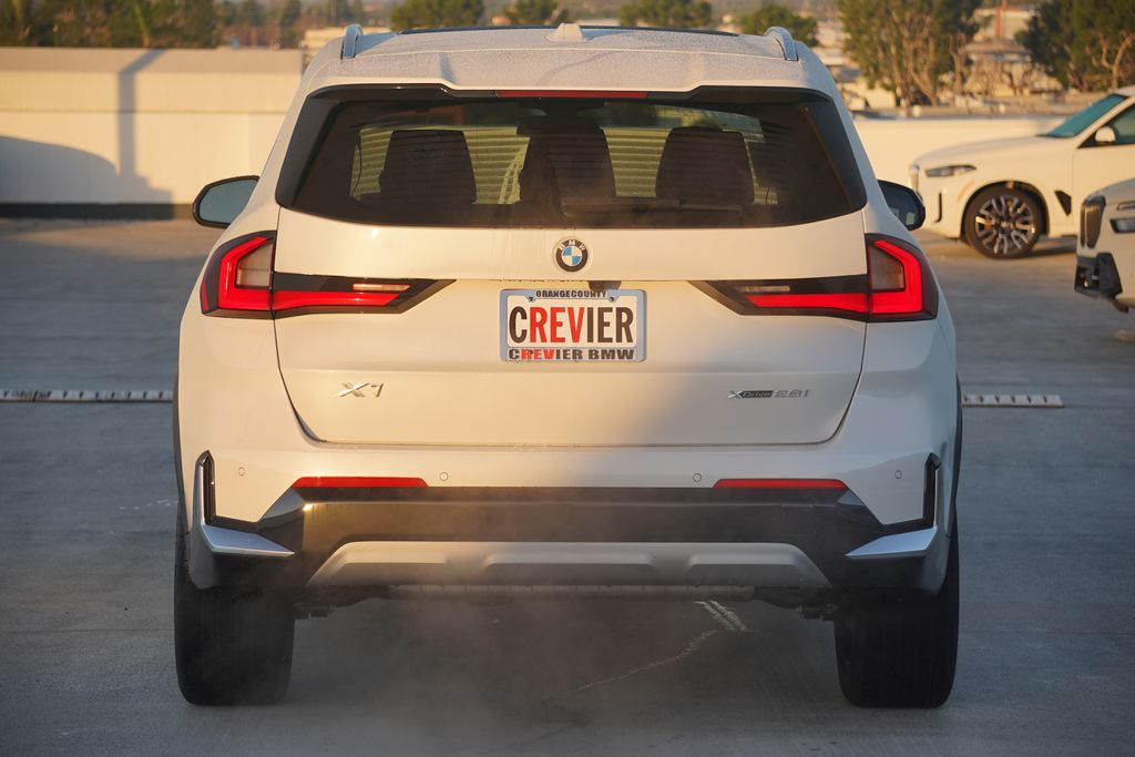 Thumbnail: 2026 BMW X1 - 6