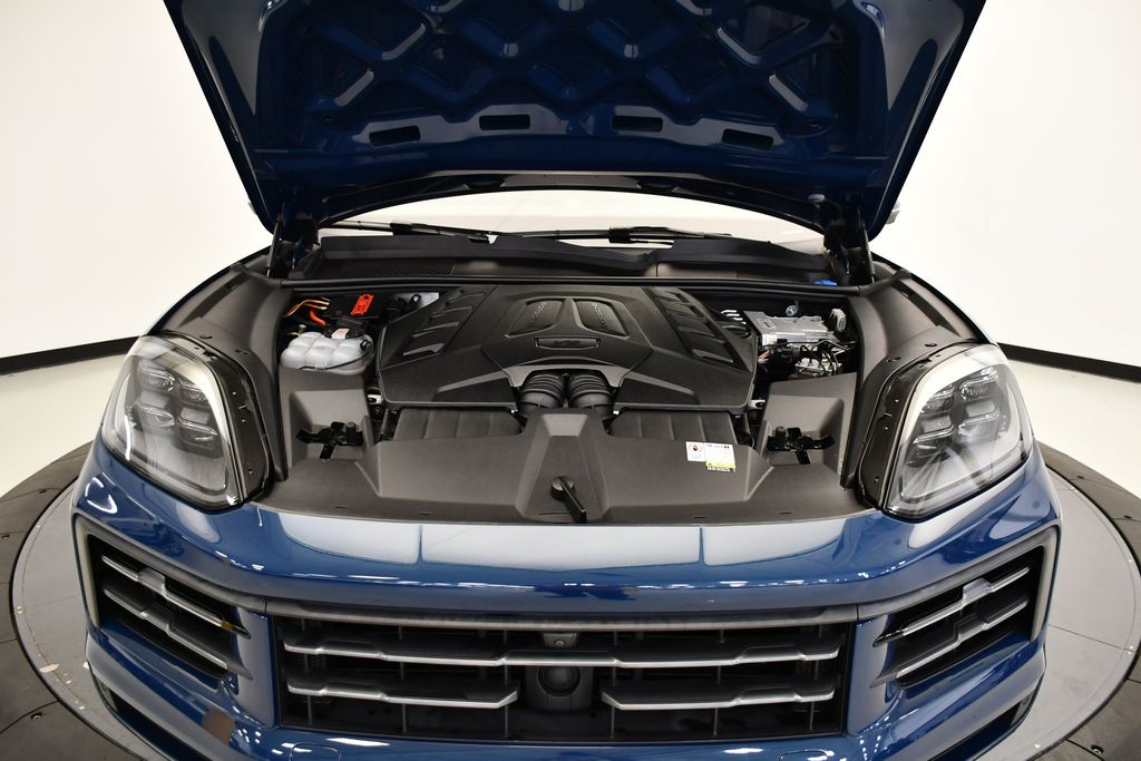 Thumbnail: 2024 Porsche Cayenne - 13