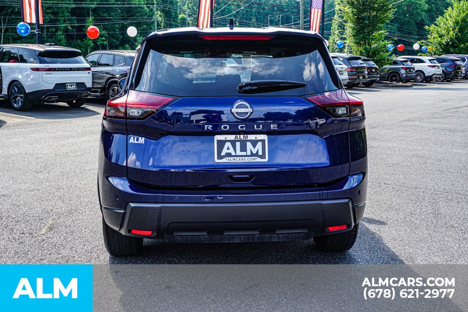 Used 2025 Blue Nissan SV image 11