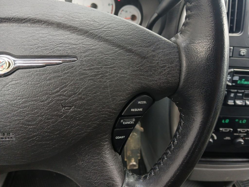 Used Car 2005 Chrysler Town & Country  Touring For Sale Under $10,000 In Austin, Texas