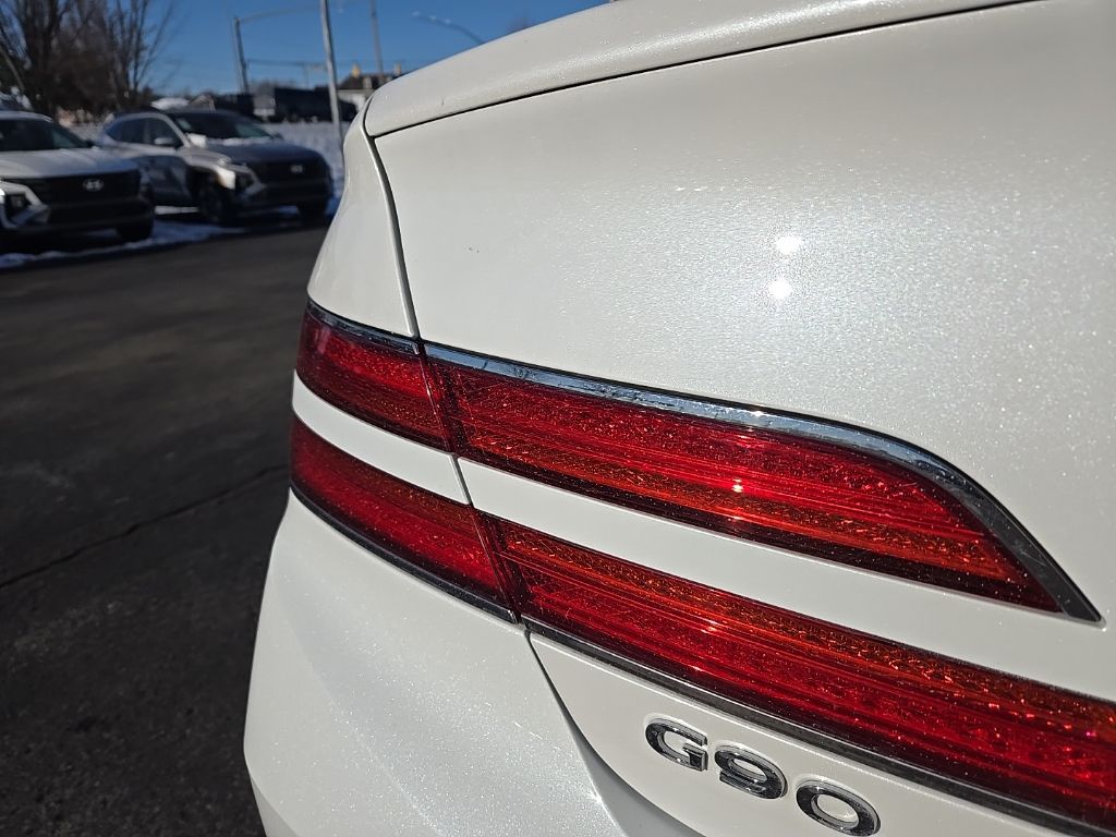 2021 Genesis G90 Premium 10