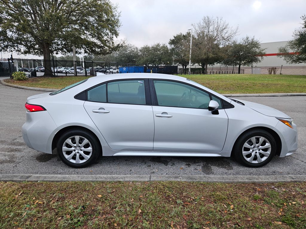 2024 Toyota Corolla LE 6