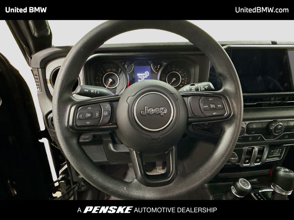 Thumbnail: 2025 Jeep Wrangler - 6
