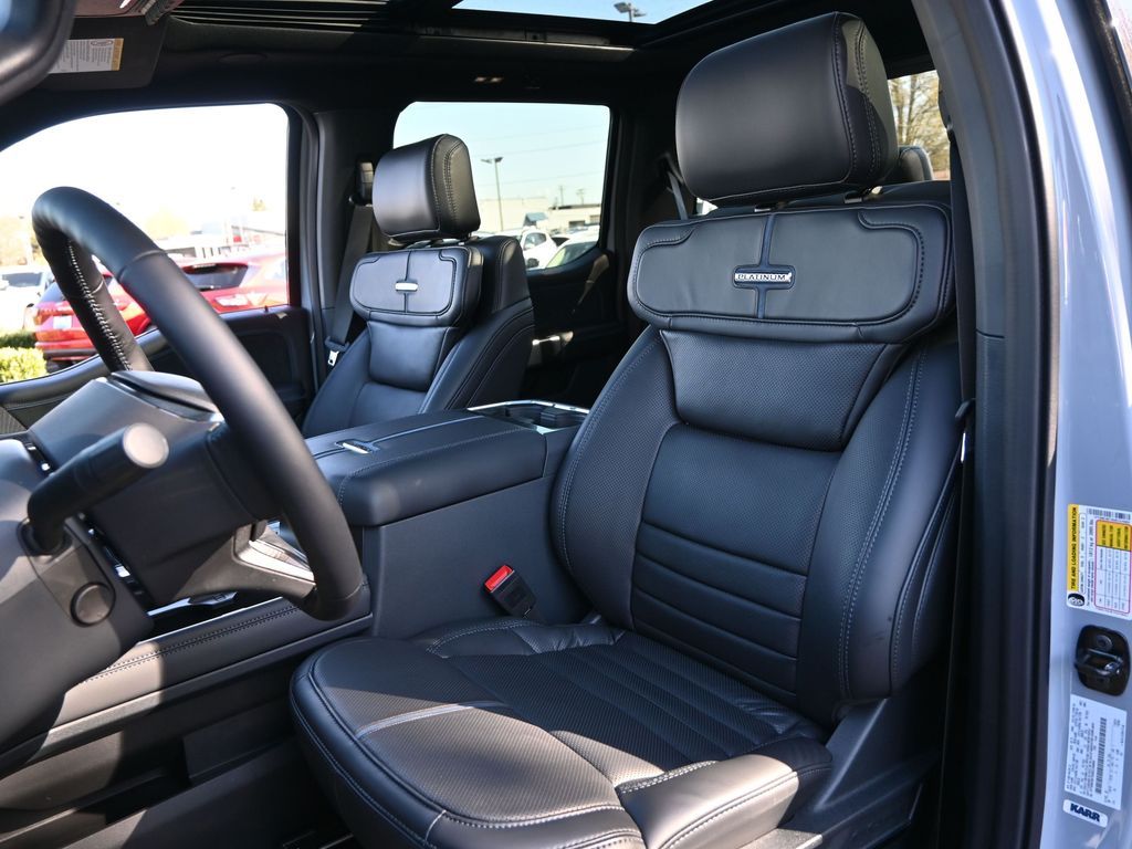2025 Ford F-350 Super Duty Platinum