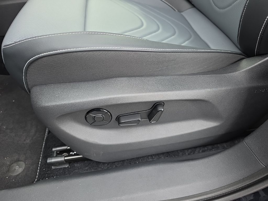 2026 Volkswagen Tiguan 2.0T SE - 11