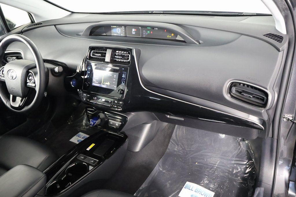 Thumbnail: 2019 Toyota Prius - 8