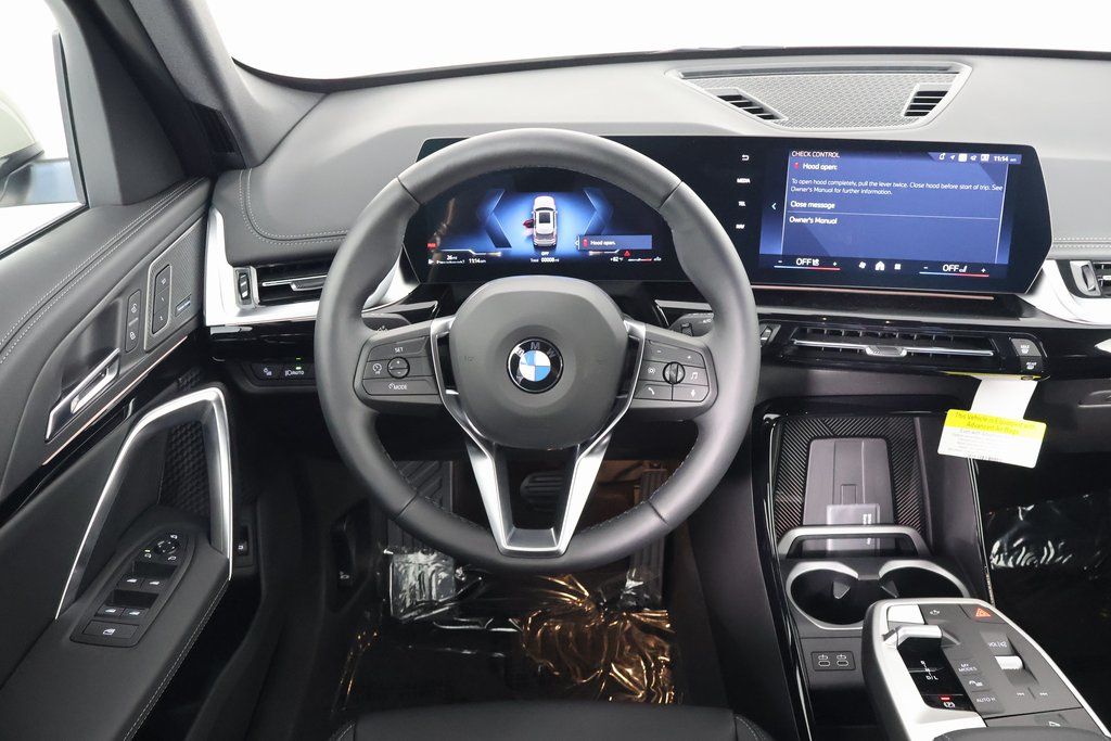Thumbnail: 2027 BMW X1 - 3