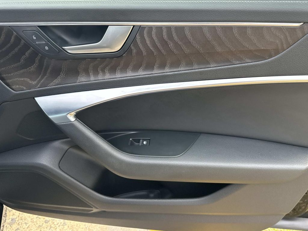 Thumbnail: 2021 Audi A6 - 19