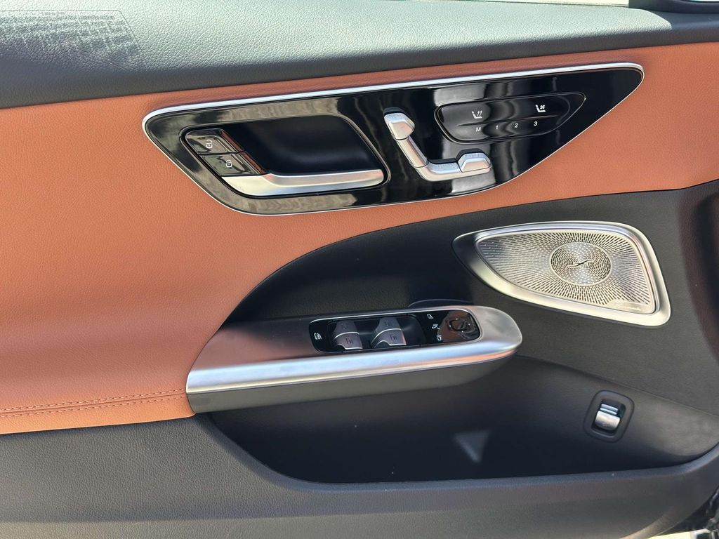 2025 Mercedes-Benz C-Class C 300 14