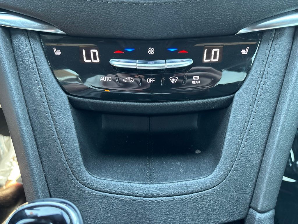 Used 2024 Cadillac XT5 SUV
