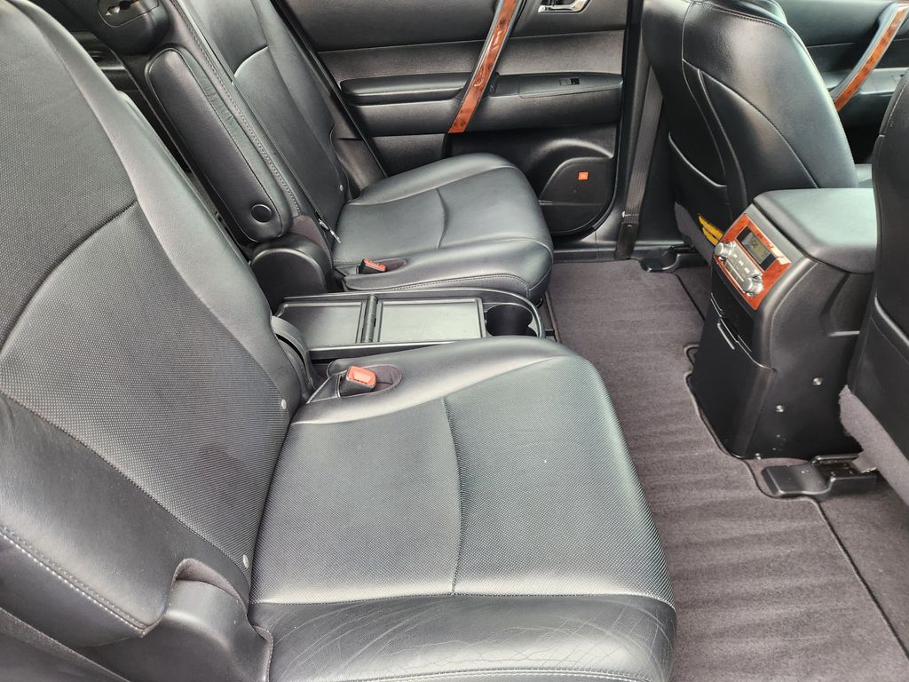2012 Toyota Highlander Limited White at Emmons Autoplex