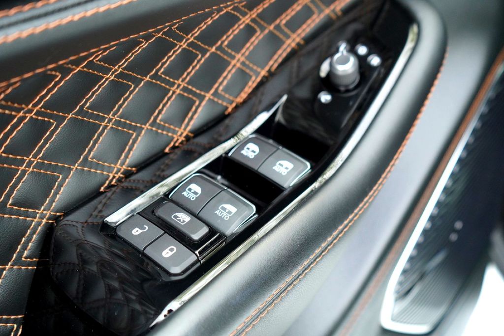 Used Car 2024 Jeep Grand Cherokee L  Summit For Sale Under $60,000 In Taylor, Texas