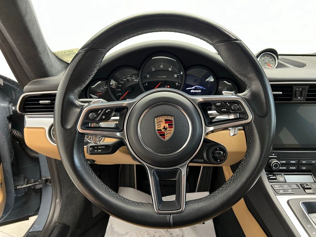 Thumbnail: 2017 Porsche 911 - 7
