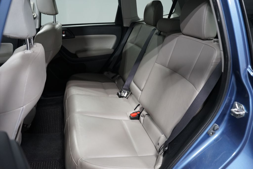 Thumbnail: 2016 Subaru Forester - 26