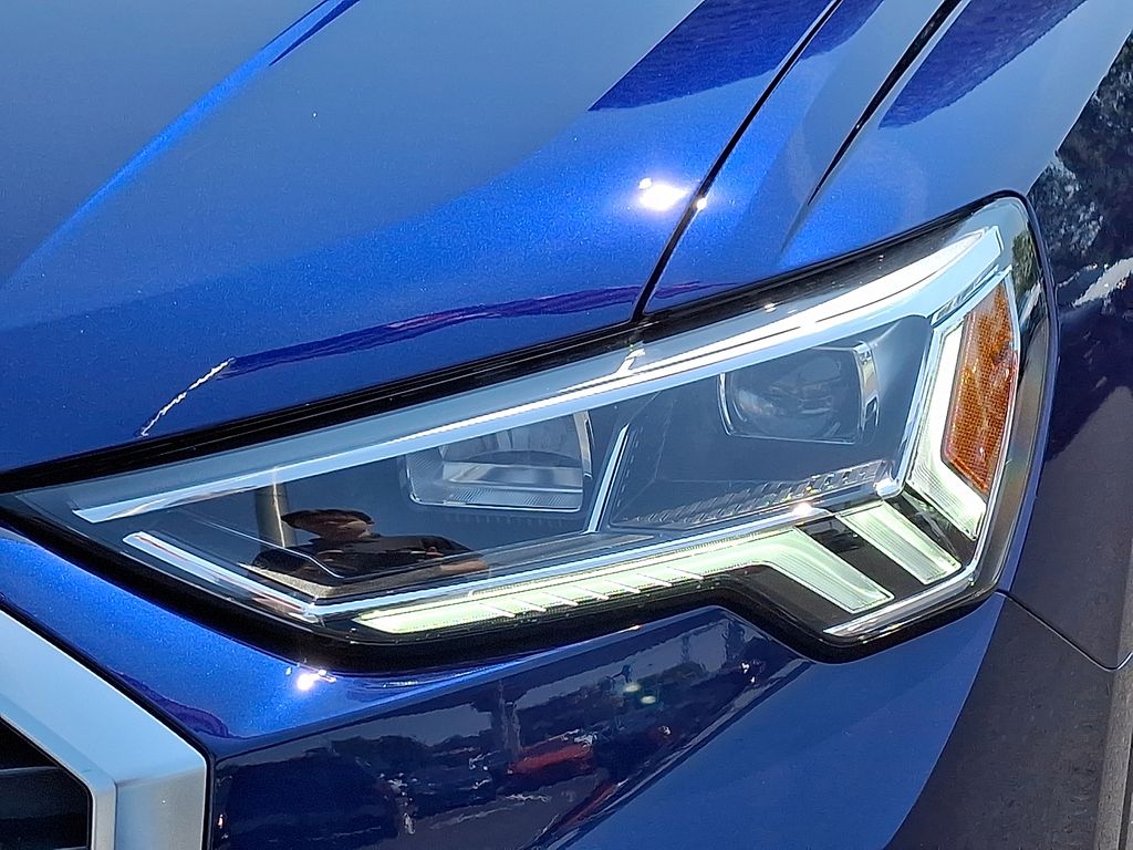 2025 Audi Q3  6