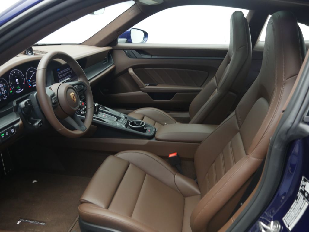 Thumbnail: 2026 Porsche 911 - 5