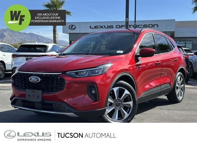 Rapid Red Metallic Tinted Clearcoat 2024 Ford Escape Hybrid Platinum AWD SUV / Crossover All-Wheel Drive Continuously Variable Transmission