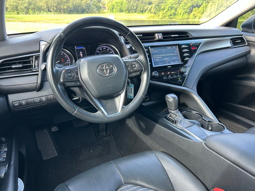 Thumbnail: 2020 Toyota Camry - 12