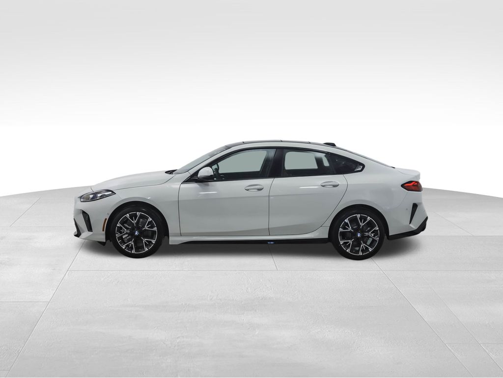 Thumbnail: 2025 BMW 2 Series - 2