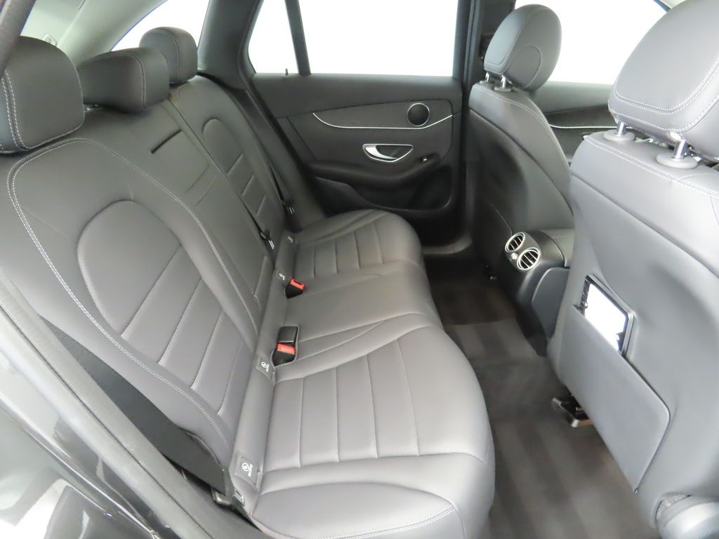 Thumbnail: 2022 Mercedes-Benz GLC - 22