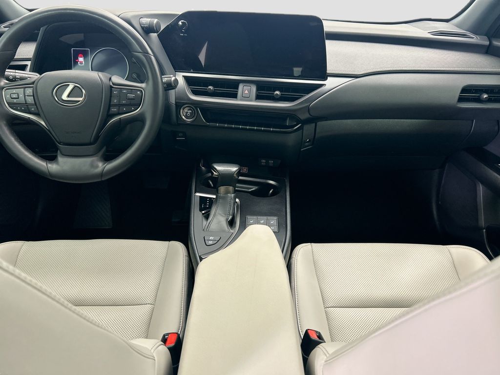 Thumbnail: 2024 Lexus UX - 13