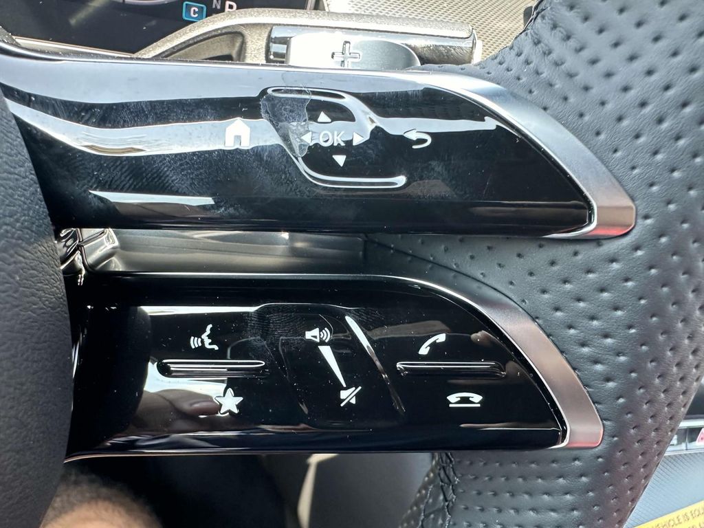 2024 Mercedes-Benz GLC 300 20