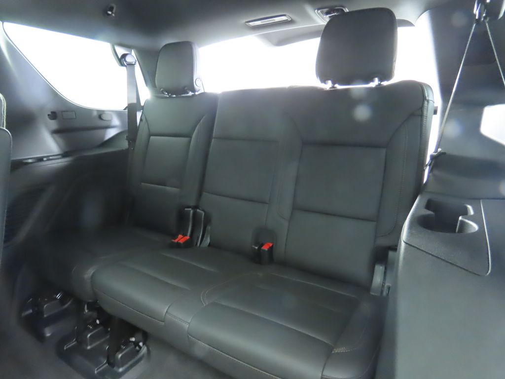 Thumbnail: 2025 Chevrolet Tahoe - 18
