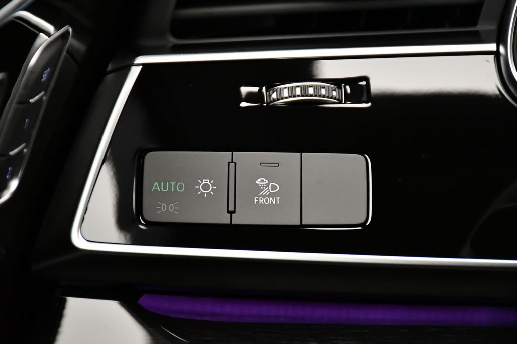 Thumbnail: 2026 Audi Q7 - 21