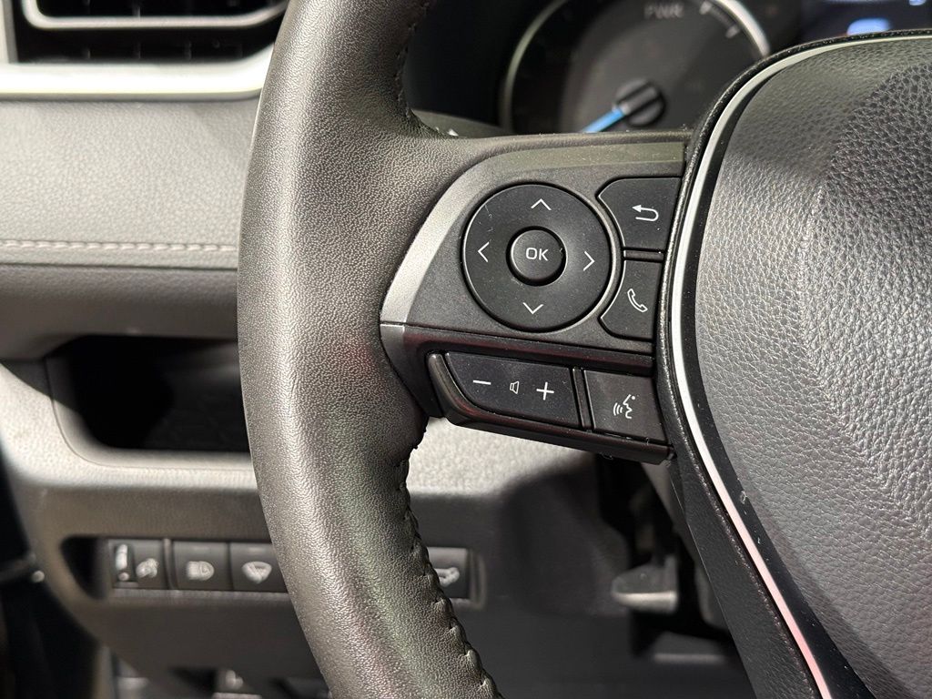 Thumbnail: 2022 Toyota RAV4 - 25