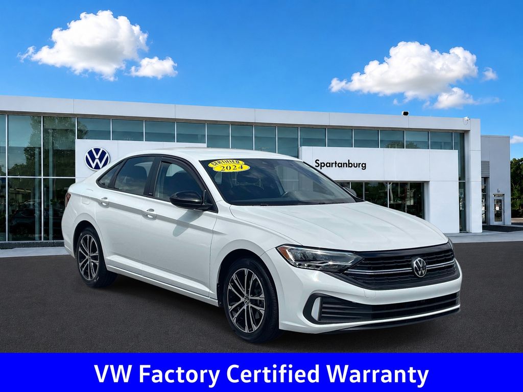 Pure White 2024 Volkswagen Jetta Sedan Front-Wheel Drive 8-Speed Automatic