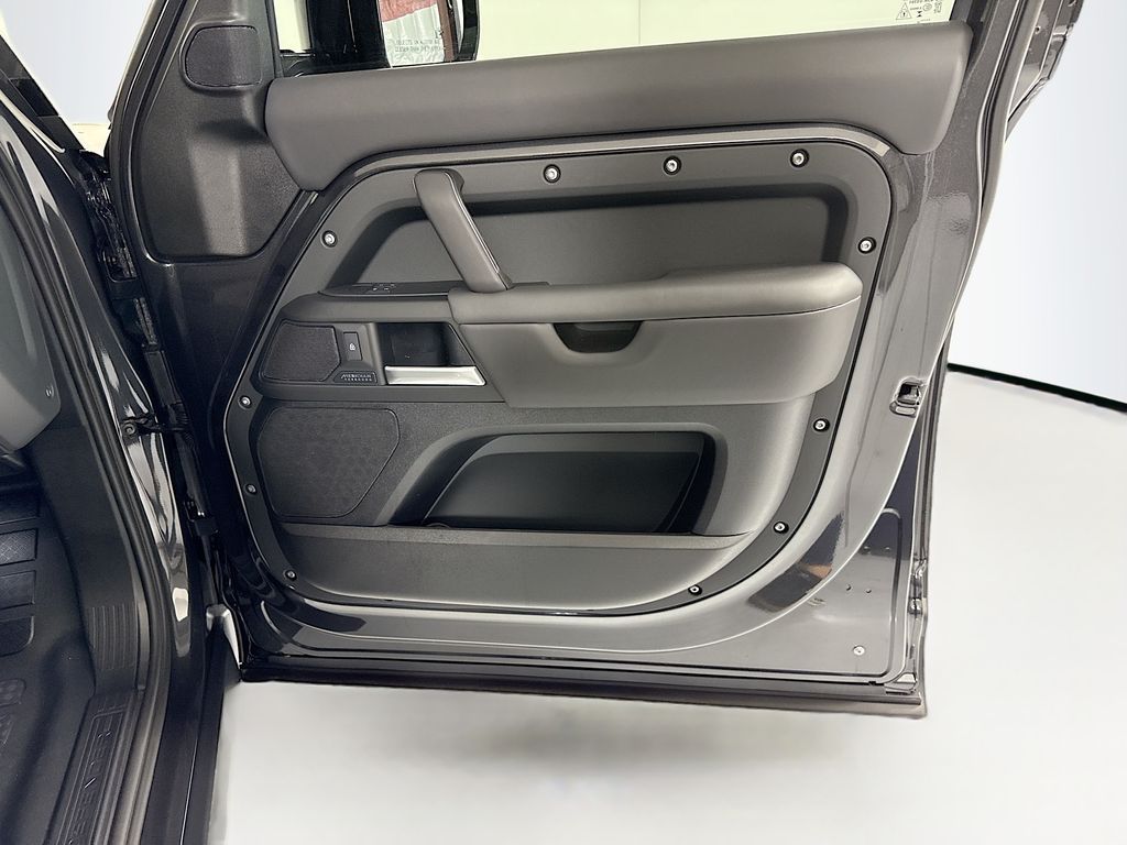 Thumbnail: 2026 Land Rover Defender - 25