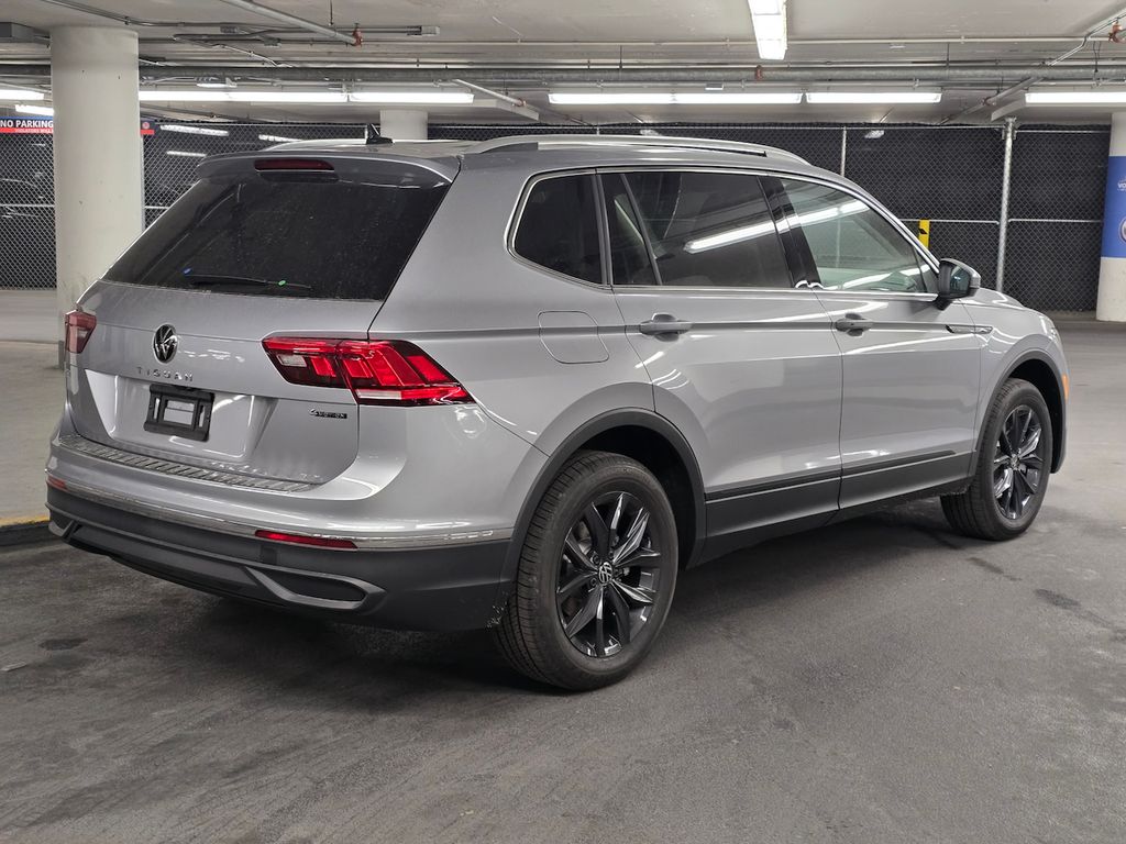 2024 Volkswagen Tiguan 2.0T SE 8