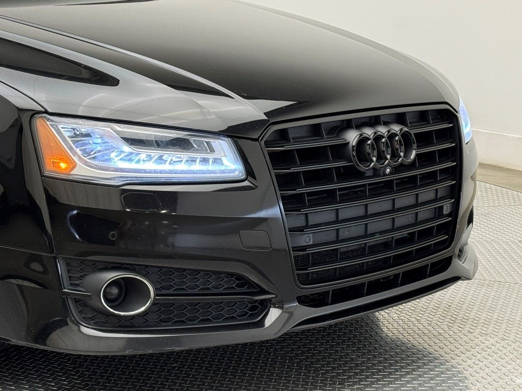 Thumbnail: 2017 Audi A8 - 3