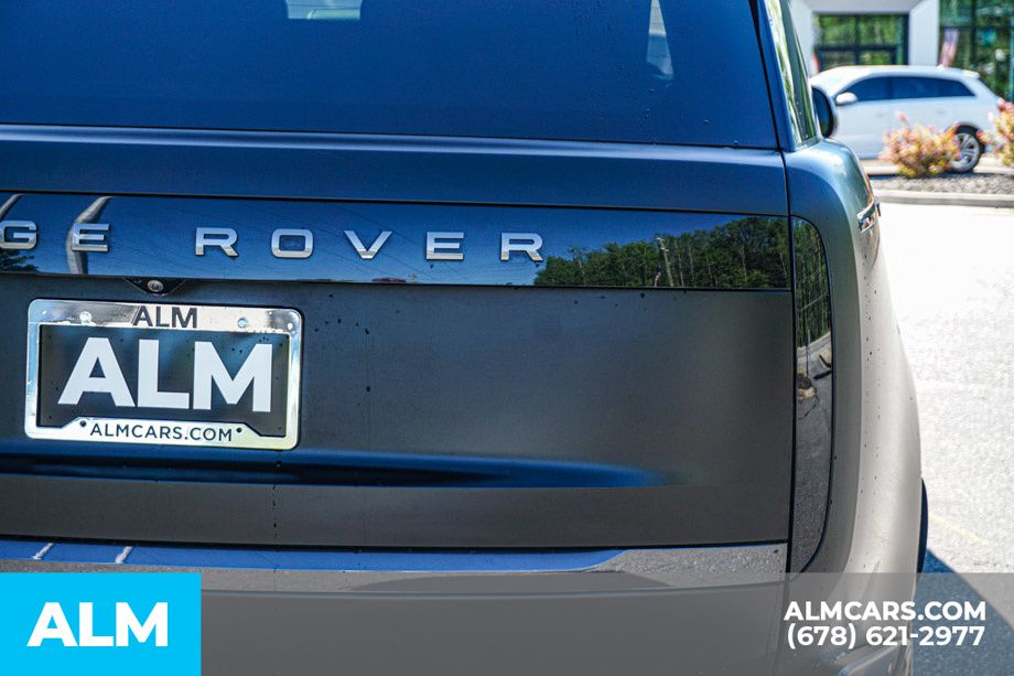Used 2024 Black Land Rover SE image 13