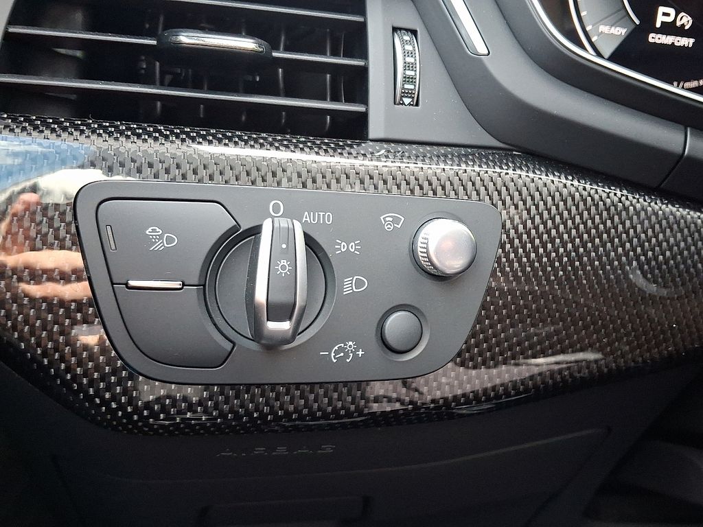 Thumbnail: 2023 Audi S4 - 25