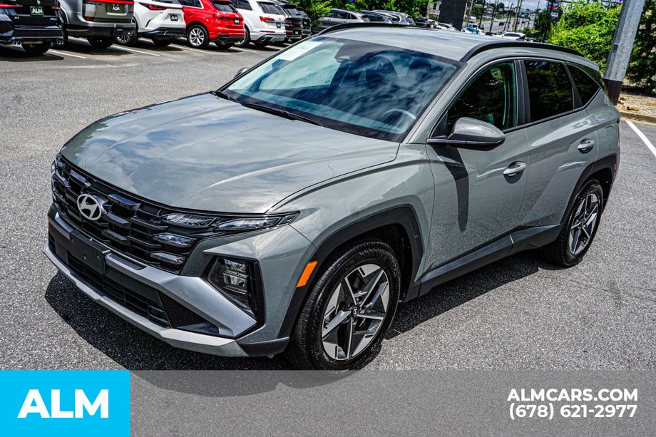 Used 2025 Gray Hyundai SEL image 15