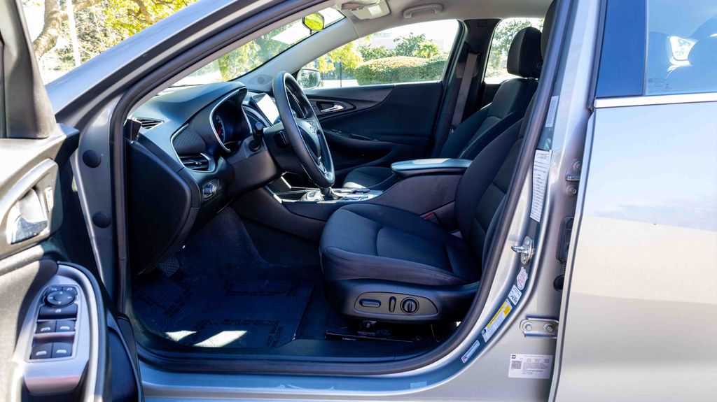 Used 2023 Chevrolet Malibu LT 4D Sedan