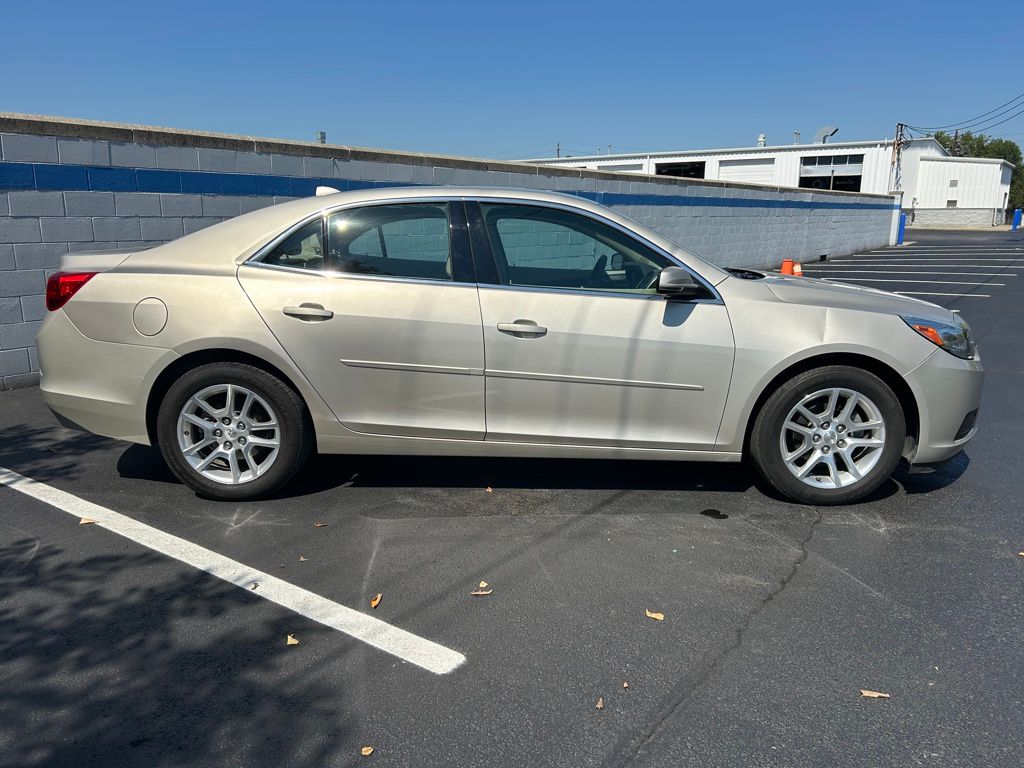 Thumbnail: 2014 Chevrolet Malibu - 6