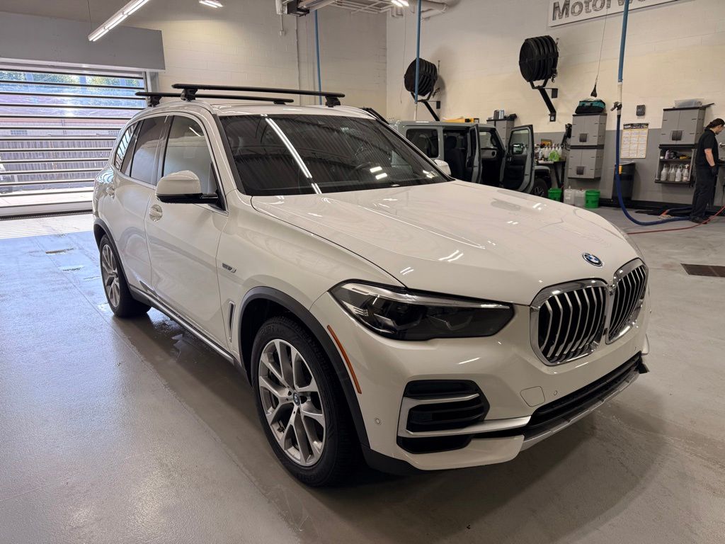 Thumbnail: 2022 BMW X5 - 7
