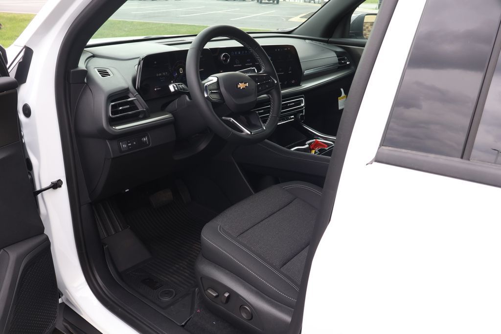 Thumbnail: 2026 Chevrolet Traverse - 13
