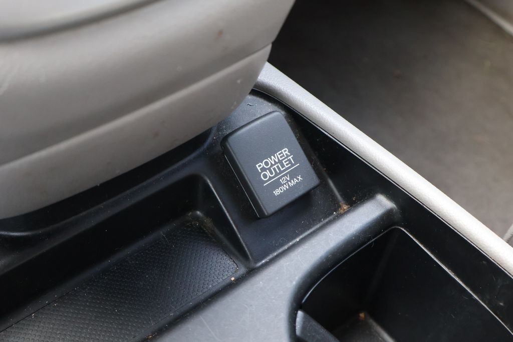 2014 Honda CR-V LX 26