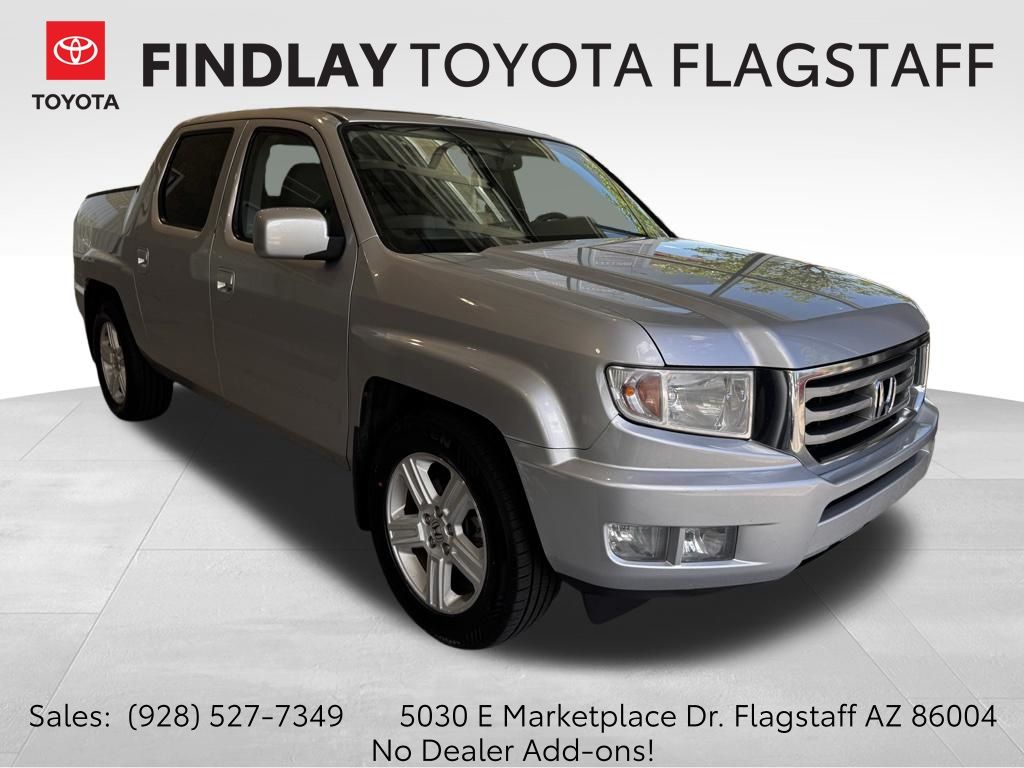 Alabaster Silver Metallic 2014 Honda Ridgeline Pickup Truck Four-Wheel Drive 5-Speed Automatic