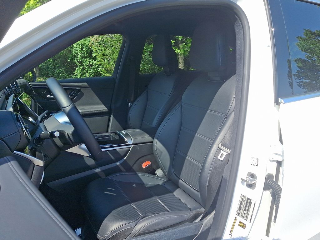 2024 Mercedes-Benz GLC 300 13