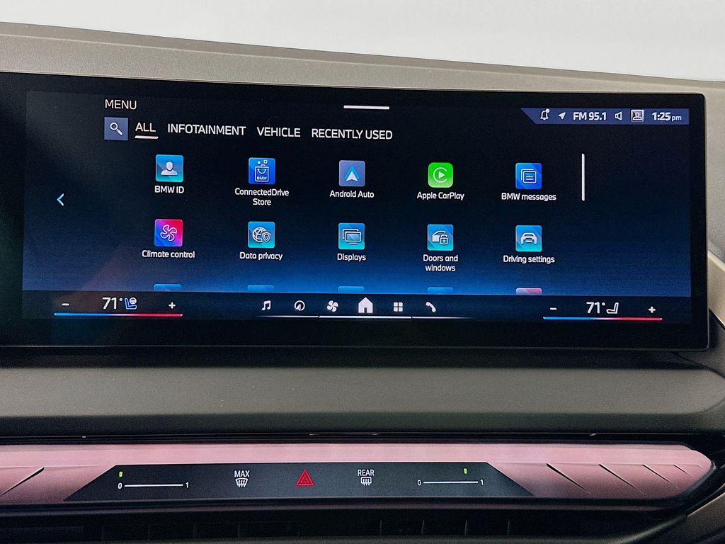 Thumbnail: 2025 BMW X3 - 14